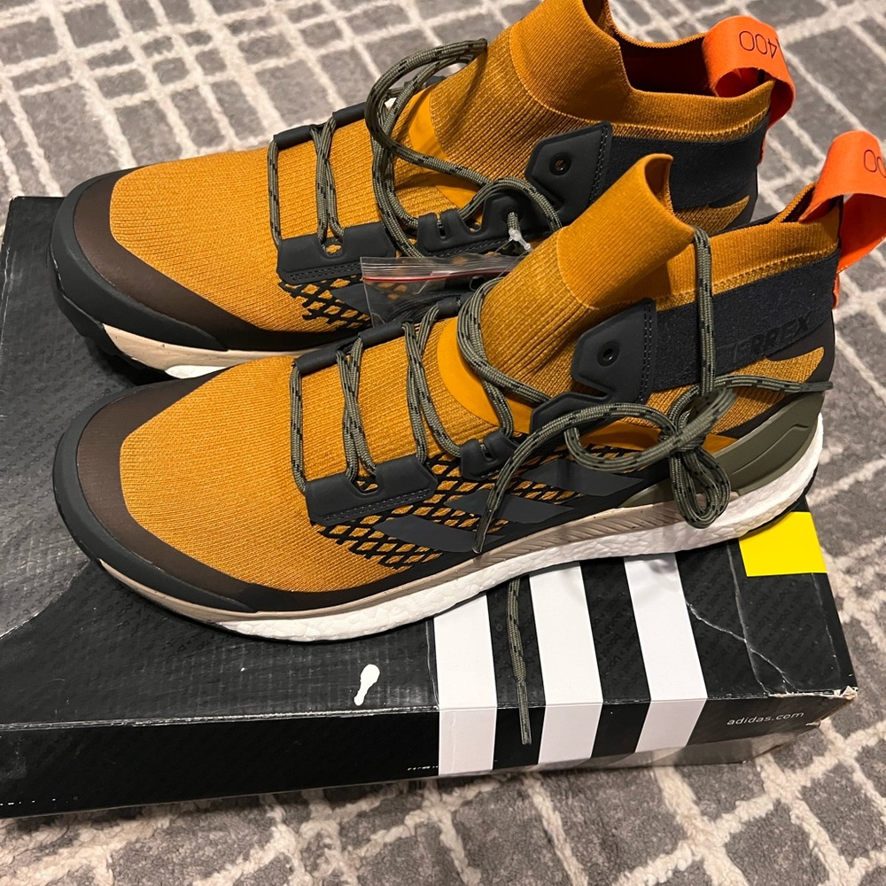 Terrex Free Hiker